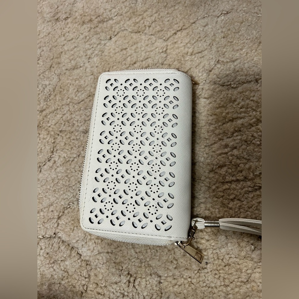 BIG WHITE WALLET